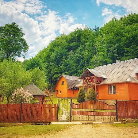 Котедж в Горах Ізки Екстер'єр фото